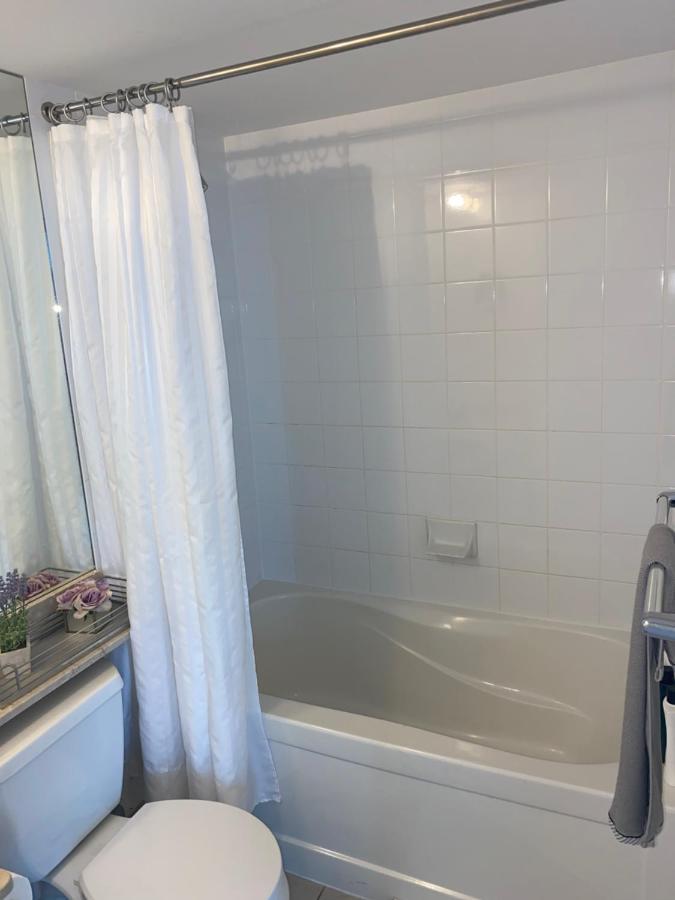 Ferienwohnung Downtown Toronto+Free Parking+Cn Tower View Exterior foto