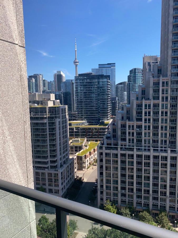 Ferienwohnung Downtown Toronto+Free Parking+Cn Tower View Exterior foto
